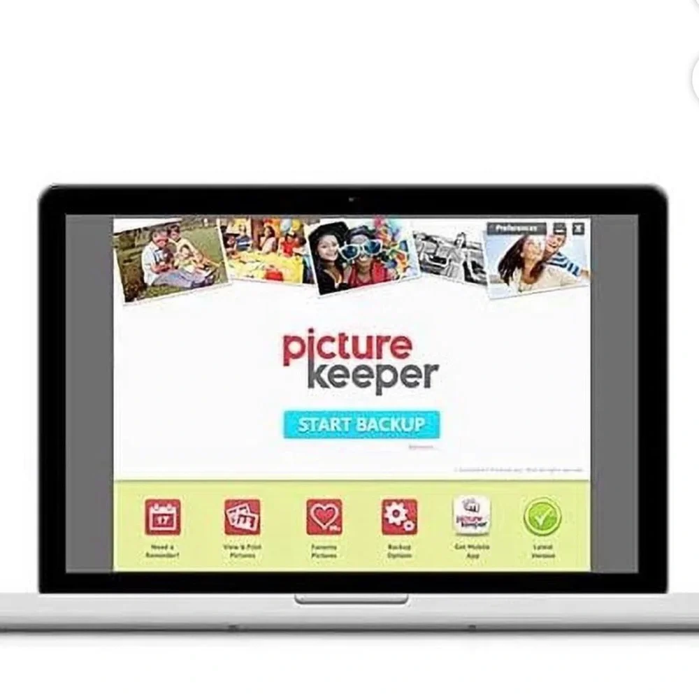 Picture Keeper PRO Portable Flash Drive Photo Backup USB Drive 32GB